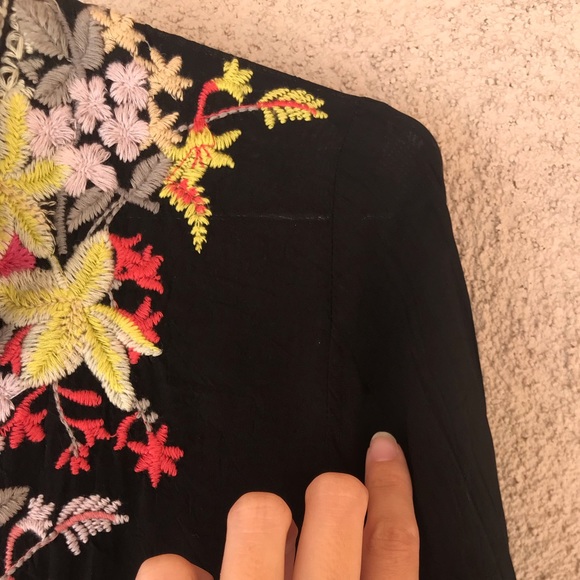 Johnny Was Liliana Embroidered Tunic - Picture 4 of 8